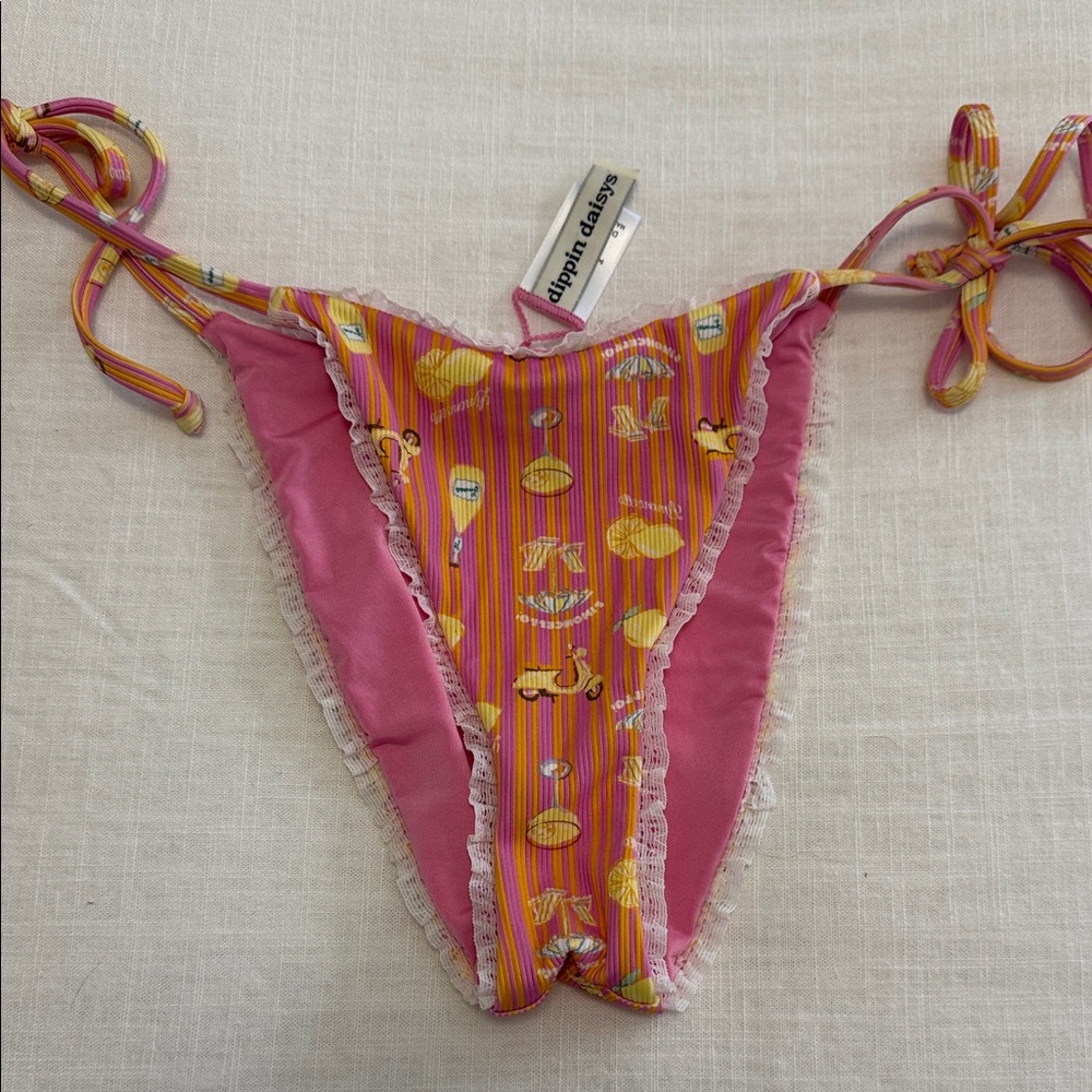 Dippin' Daisy's Bikini Bottom